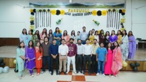 श्री गुरु राम राय विश्वविद्याल में भावुक माहौल में फिजियोथेरेपी विद्यार्थियों को दी गई विदाई, शिक्षकों के मार्गदर्शन और यादगार पलों के बीच विद्यार्थियों ने साझा किए अनुभव, खट्टे  मीठे अनुभवों को याद कर कभी खुश कभी भावुक हुए सीनियर्स