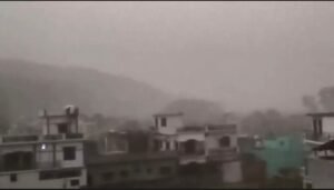 उत्तराखंड : भयंकर अंधड़, बारिश और ओलावृष्टि से बदला मौसम का मिजाज, गर्मी से राहत