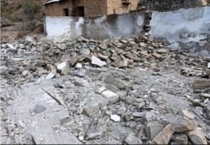 डीएम सविन बंसल की सख्ती रंग लाई, वर्षों से खतरनाक बने 56 विद्यालय भवन किए गए ध्वस्त