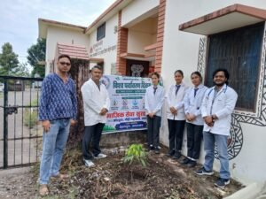 स्वास्थ्य केंद्र कलालघाटी में हुआ पौधारोपण, पर्यावरण संरक्षण का लिया संकल्प