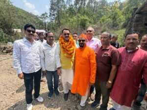 दिउला पौखाल में भव्य भंडारे का आयोजन, उमड़ा श्रद्धालुओं का जनसैलाब
