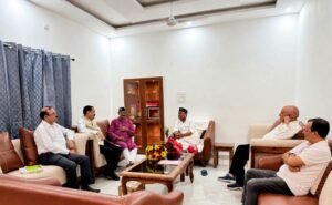 देहरादून प्रवास के दौरान माननीय कैबिनेट मंत्री श्री राम सिंह कैरा जी से शिष्टाचार भेंट