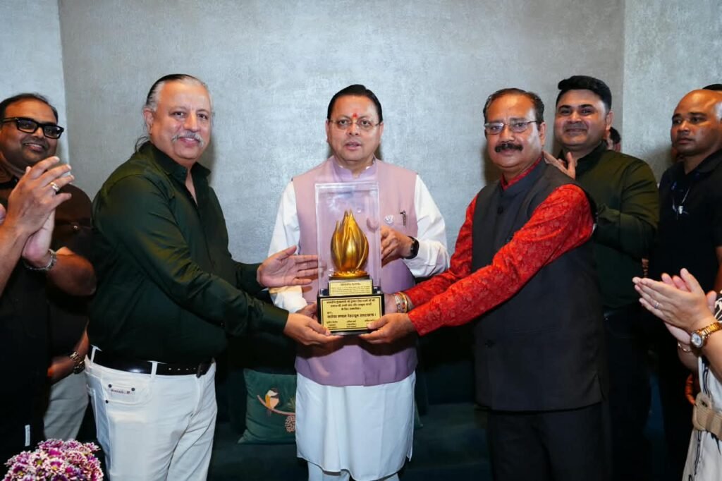 Jewellery Exhibition: मुख्यमंत्री धामी ने देहरादून में सर्राफ मंडल की भव्य एग्जीबिशन का किया अवलोकन