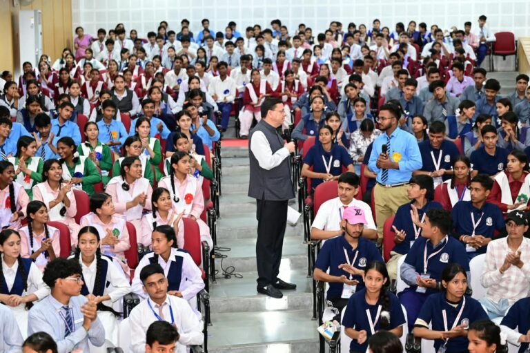 CM Dhami Yuva Samvad: सीएम धामी का एक और व्यापक युवा संवाद कार्यक्रम —18 सितंबर को 140 चयनित विद्यार्थियों से सीधे रूबरू होंगे सीएम, सुनेंगे विकसित उत्तराखण्ड का विजन
