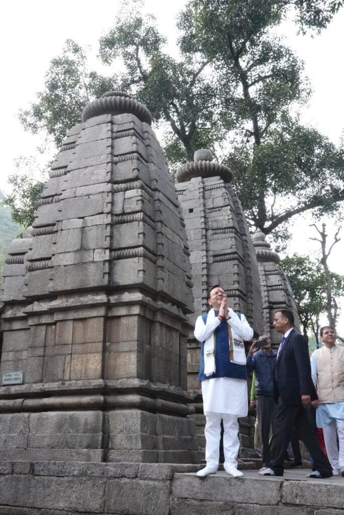 मुख्यमंत्री पुष्कर सिंह धामी ने आदिबद्री मंदिर में की पूजा-अर्चना, प्रदेशवासियों की सुख-समृद्धि की कामना